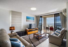 Kings-Beach-Accommodation-1