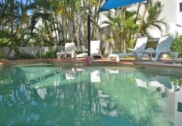 Caloundra-Resort-Pool2