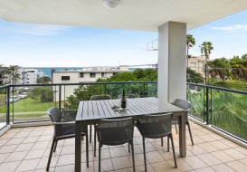 caloundra-holiday-accommodation-1