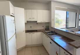 caloundra-2-bedroom-holiday-accommodation1