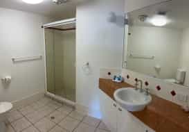 caloundra-2-bedroom-holiday-accommodation8